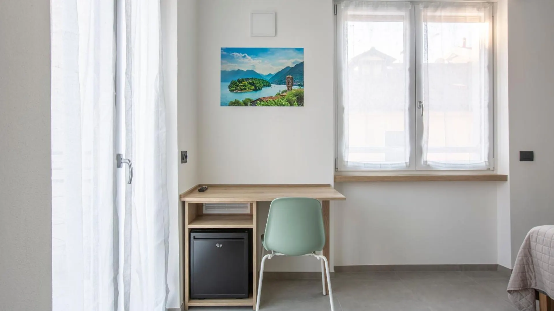 La Guest House Di Piazza Motta Albese Con Cassano Отель типа 