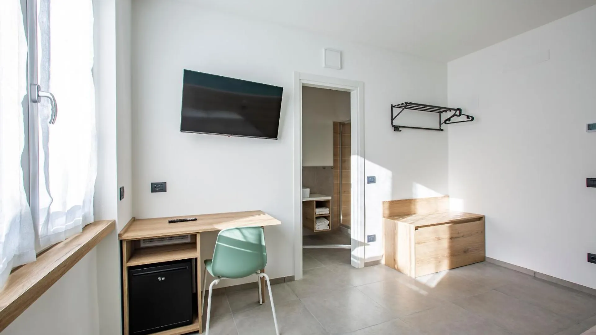 La Guest House Di Piazza Motta Albese Con Cassano