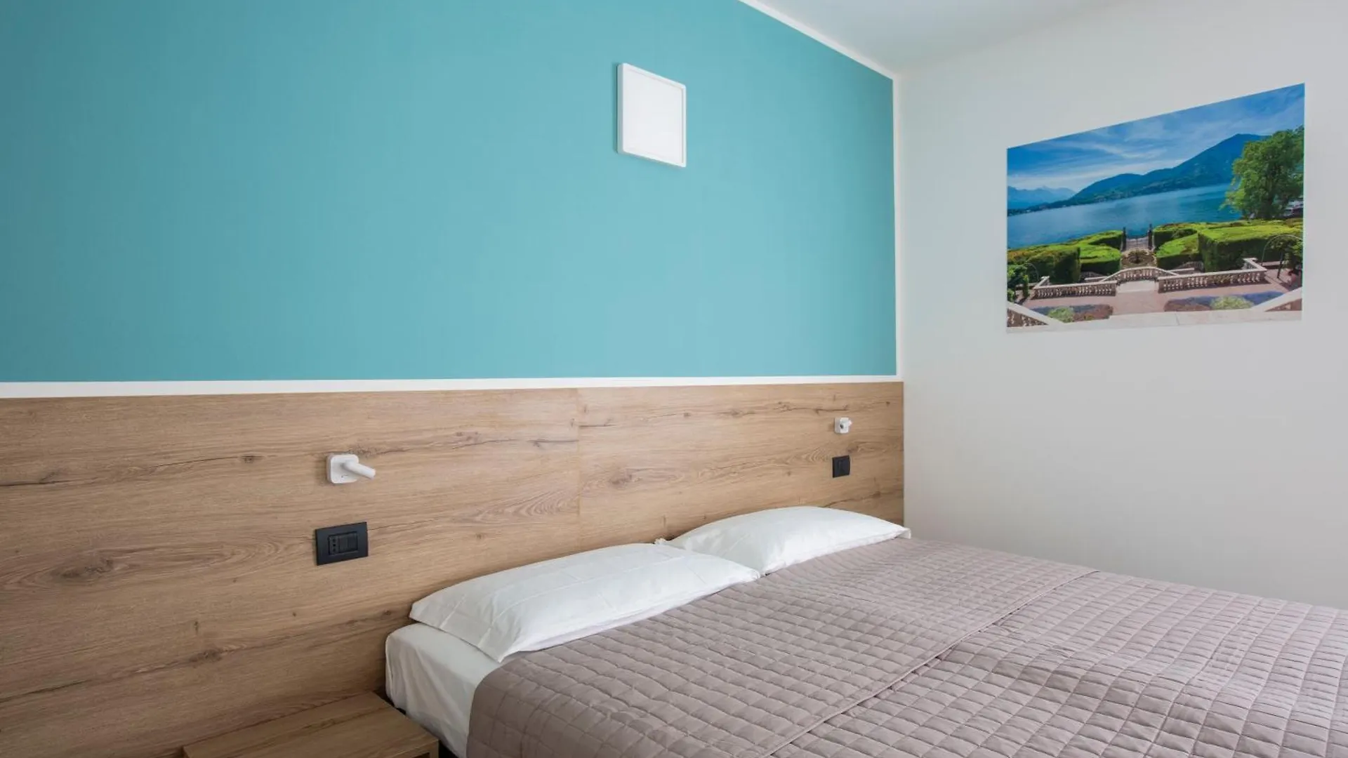 Bed & Breakfast La Guest House Di Piazza Motta Albese Con Cassano