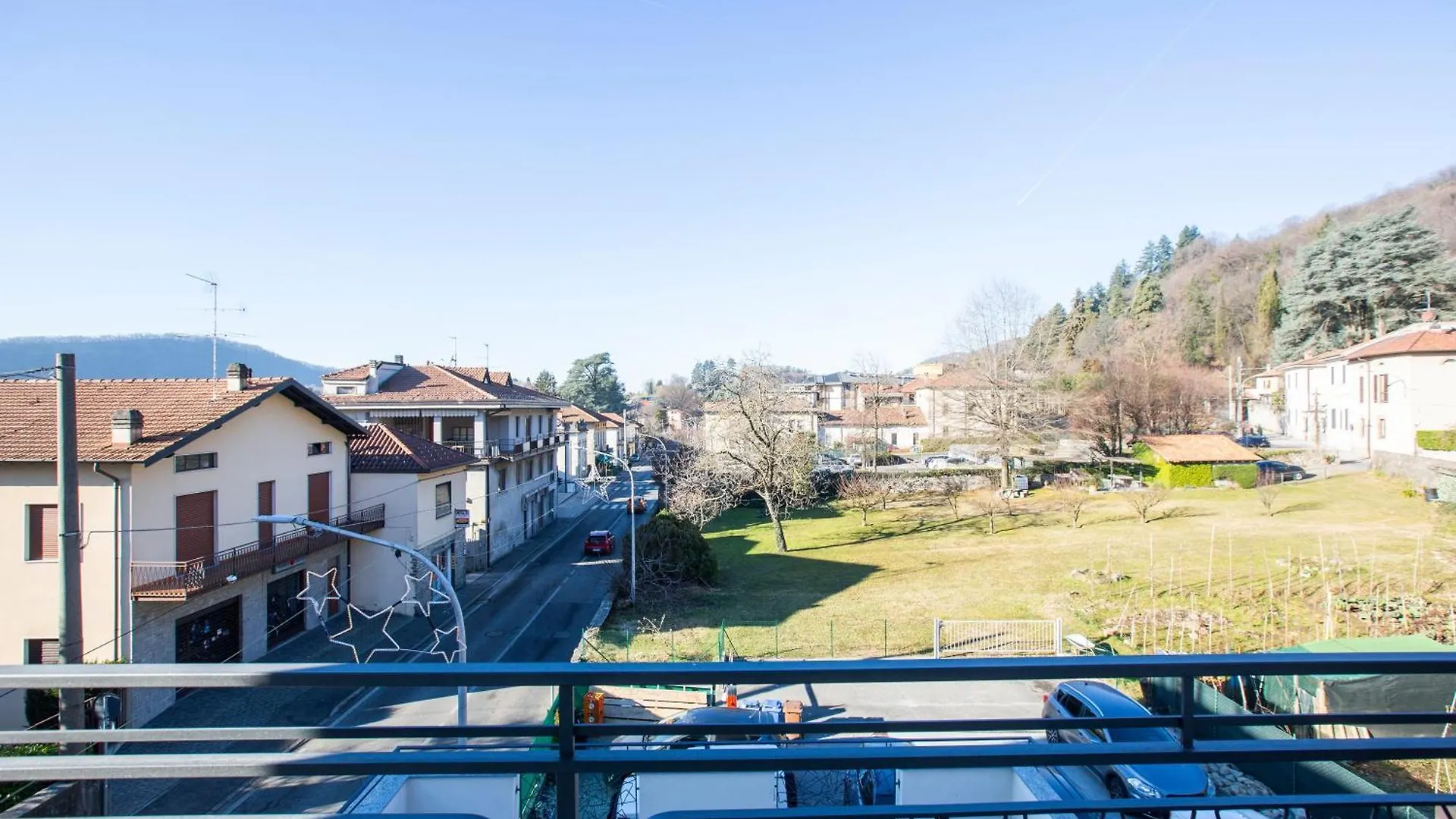Bed & Breakfast La Guest House Di Piazza Motta Albese Con Cassano Italia
