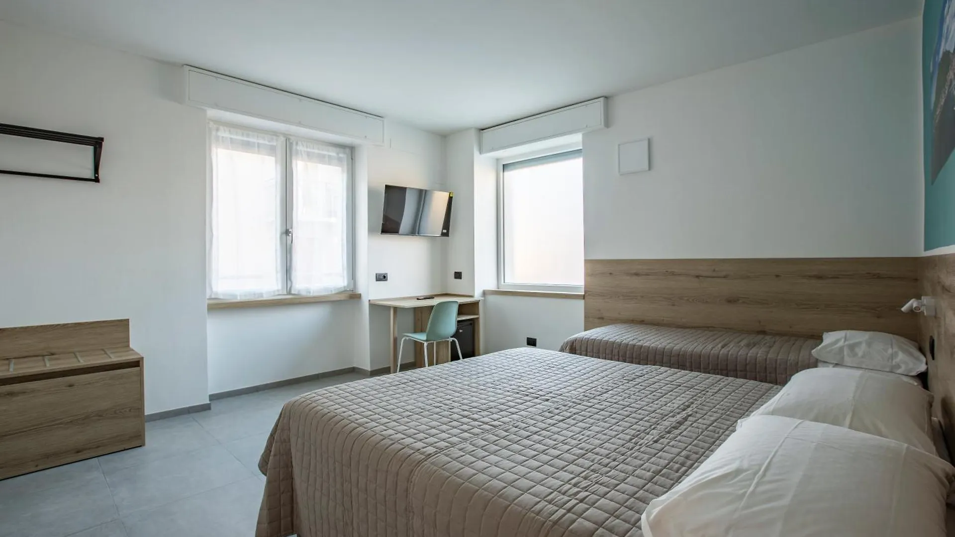 La Guest House Di Piazza Motta Albese Con Cassano 0*,  Italia