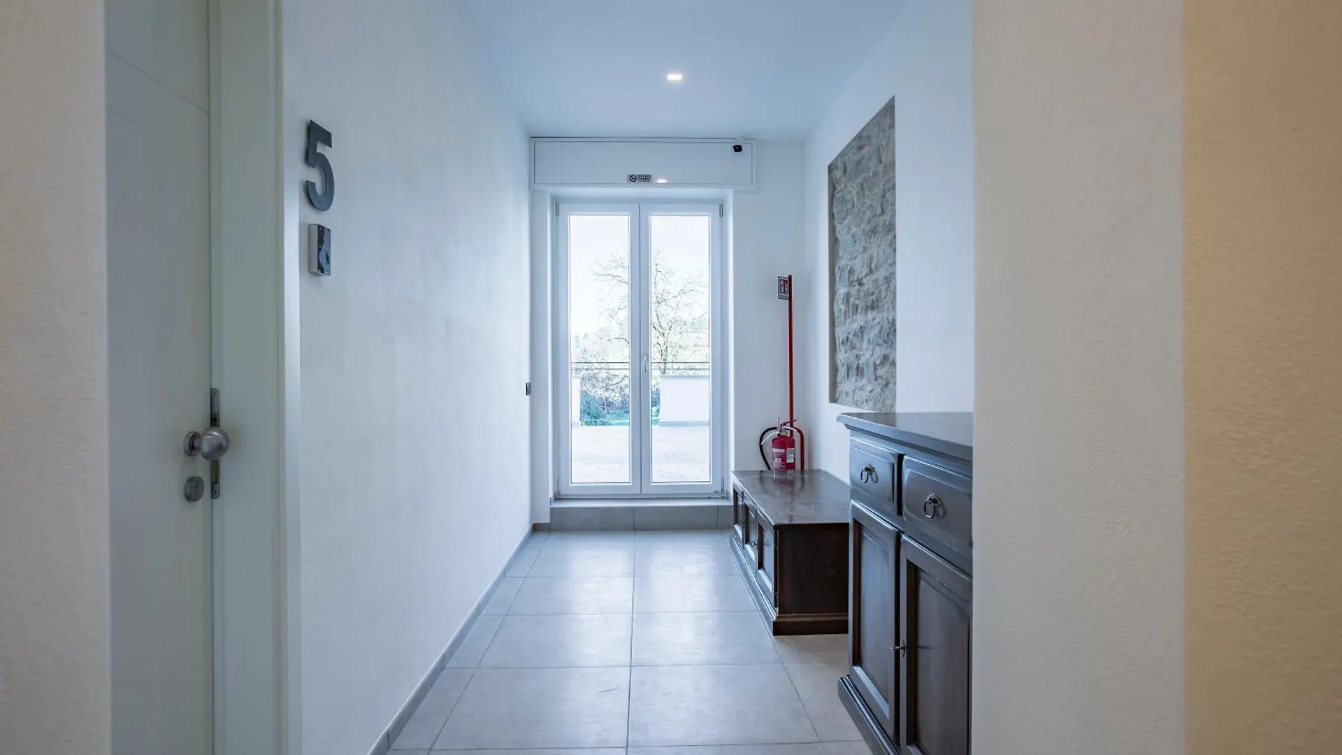 La Guest House Di Piazza Motta Albese Con Cassano B&B