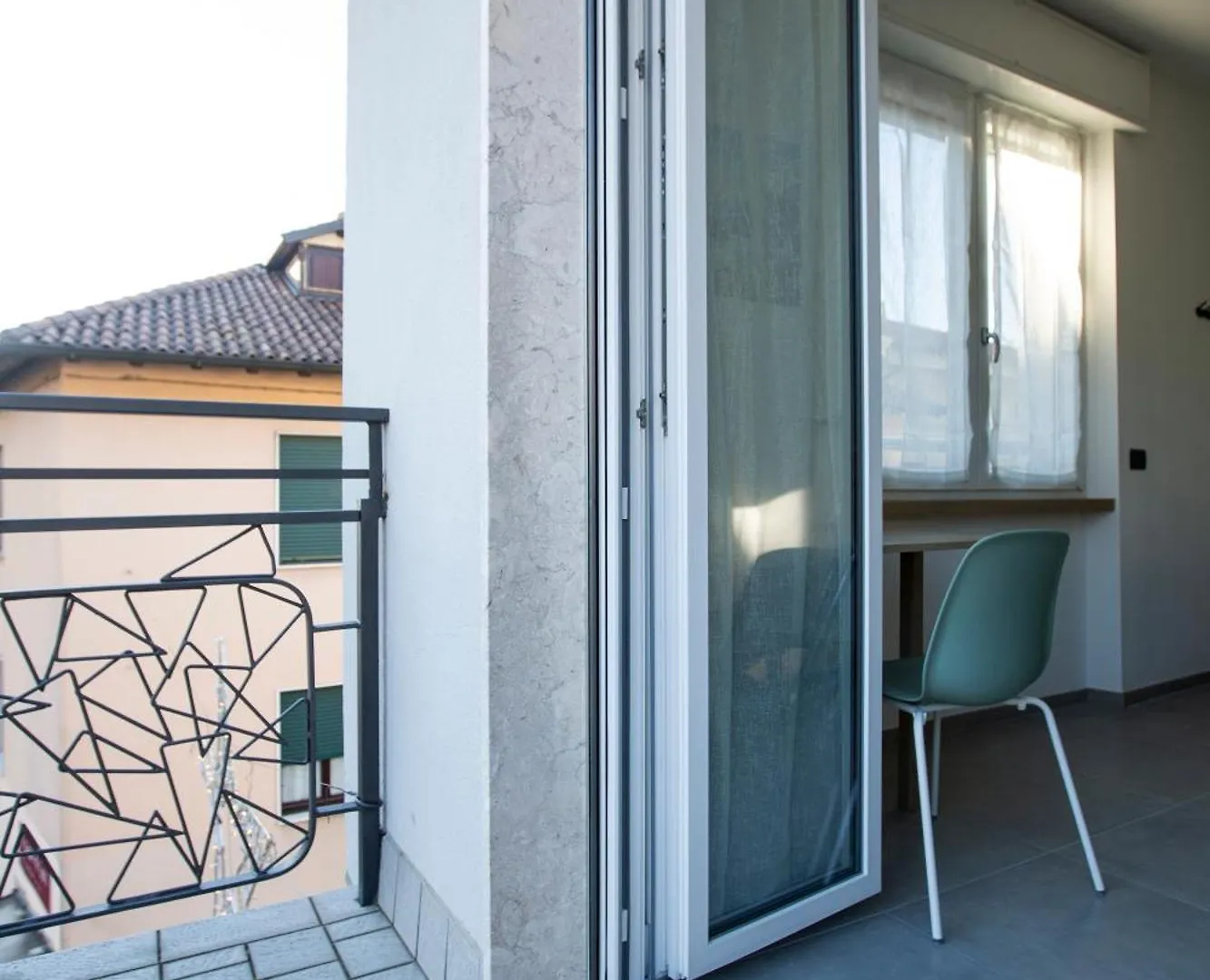 B&B La Guest House Di Piazza Motta Albese Con Cassano 이탈리아