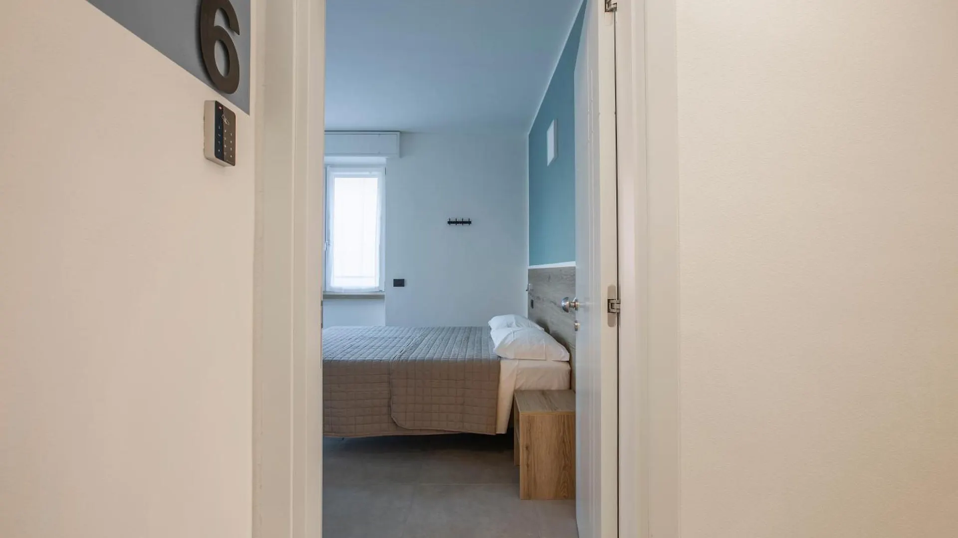 La Guest House Di Piazza Motta Albese Con Cassano B&B