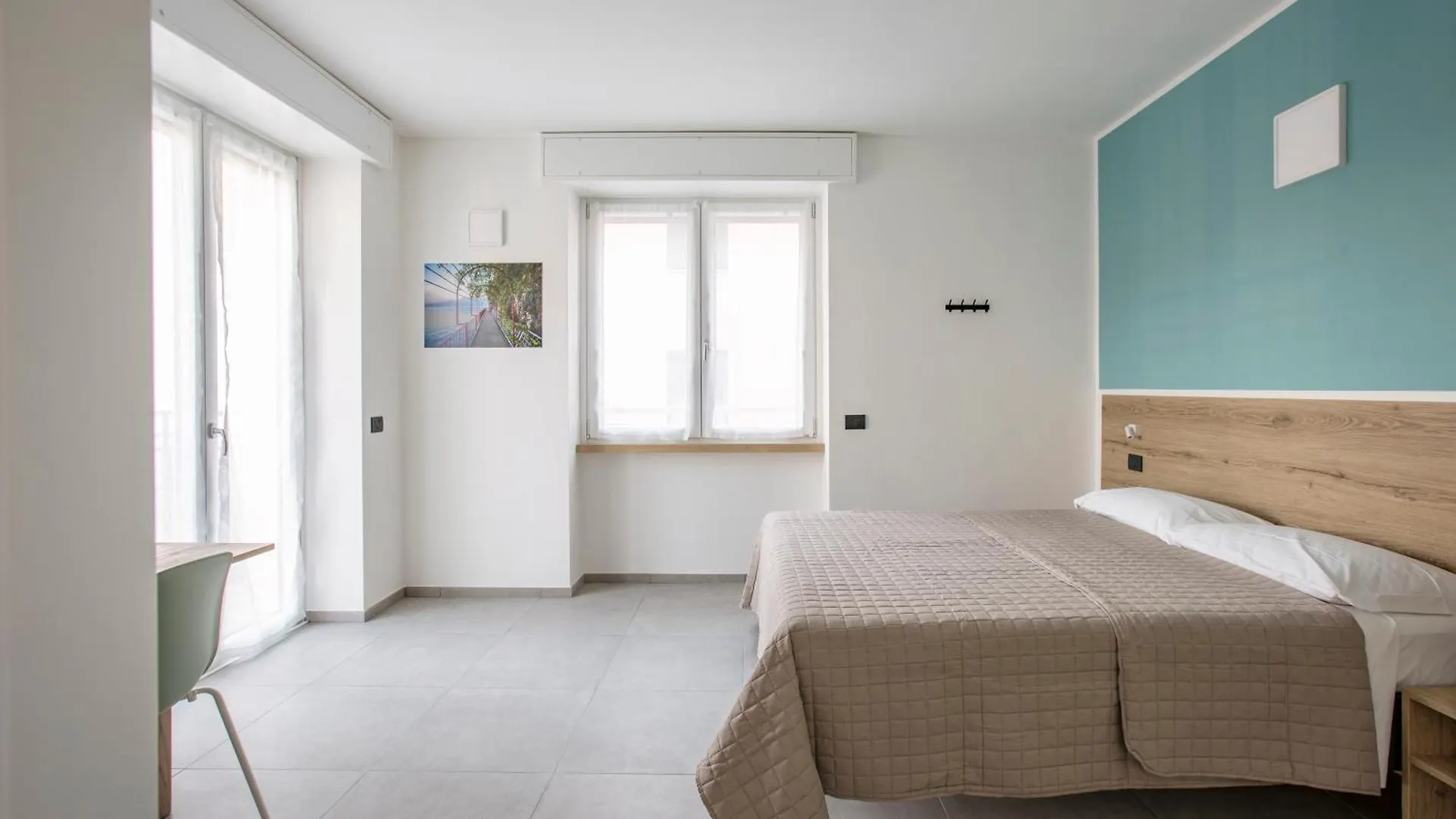 B&B La Guest House Di Piazza Motta Albese Con Cassano 이탈리아